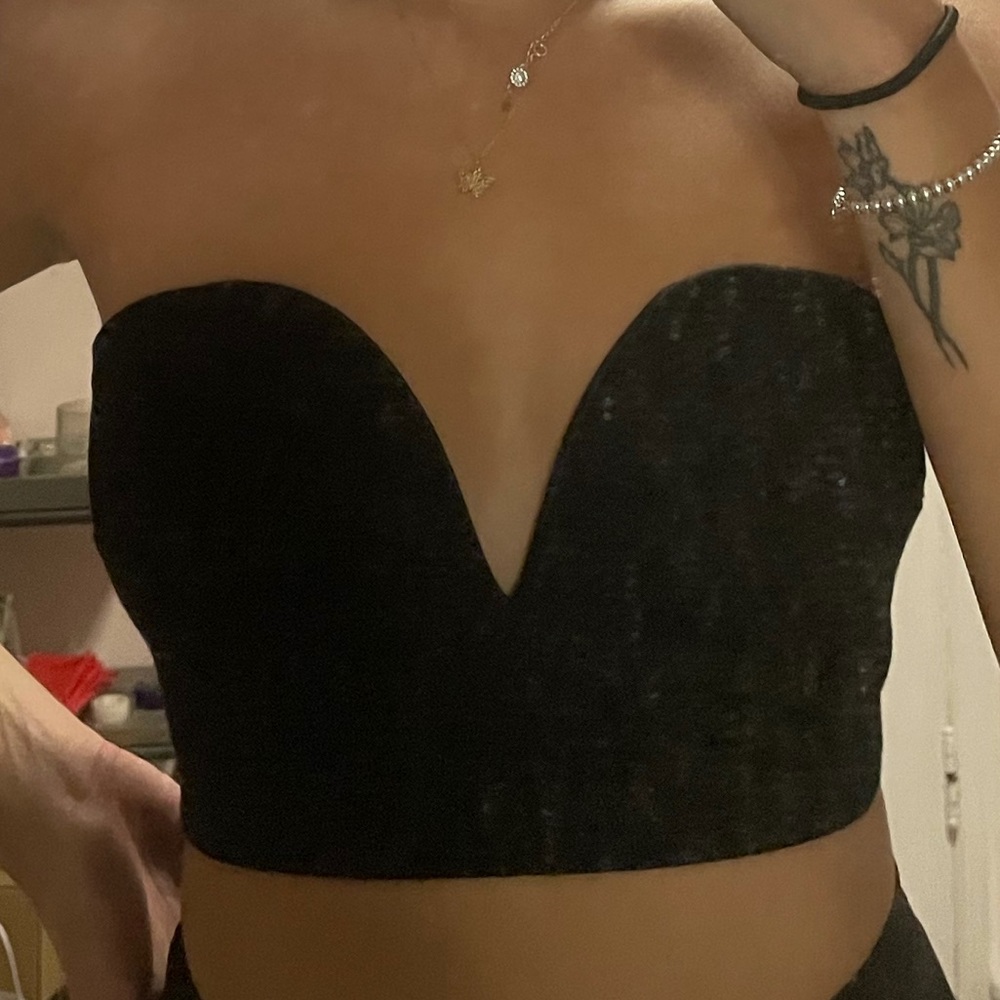 Strapless tube top